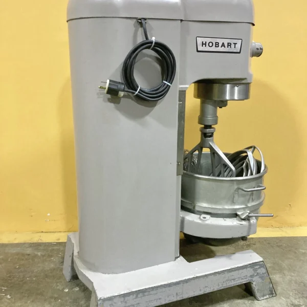 Hobart H-600 60 QT, 230 V, 1 HP Commerical Food Dough Mixer + Bowl/Paddle TESTED